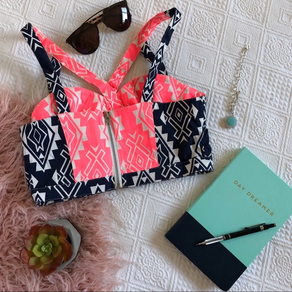 Flying Tomato Crop Top, size S - Picture 2 of 8